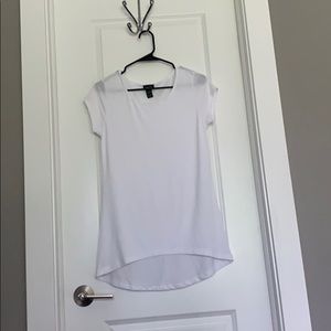 White tee shirt